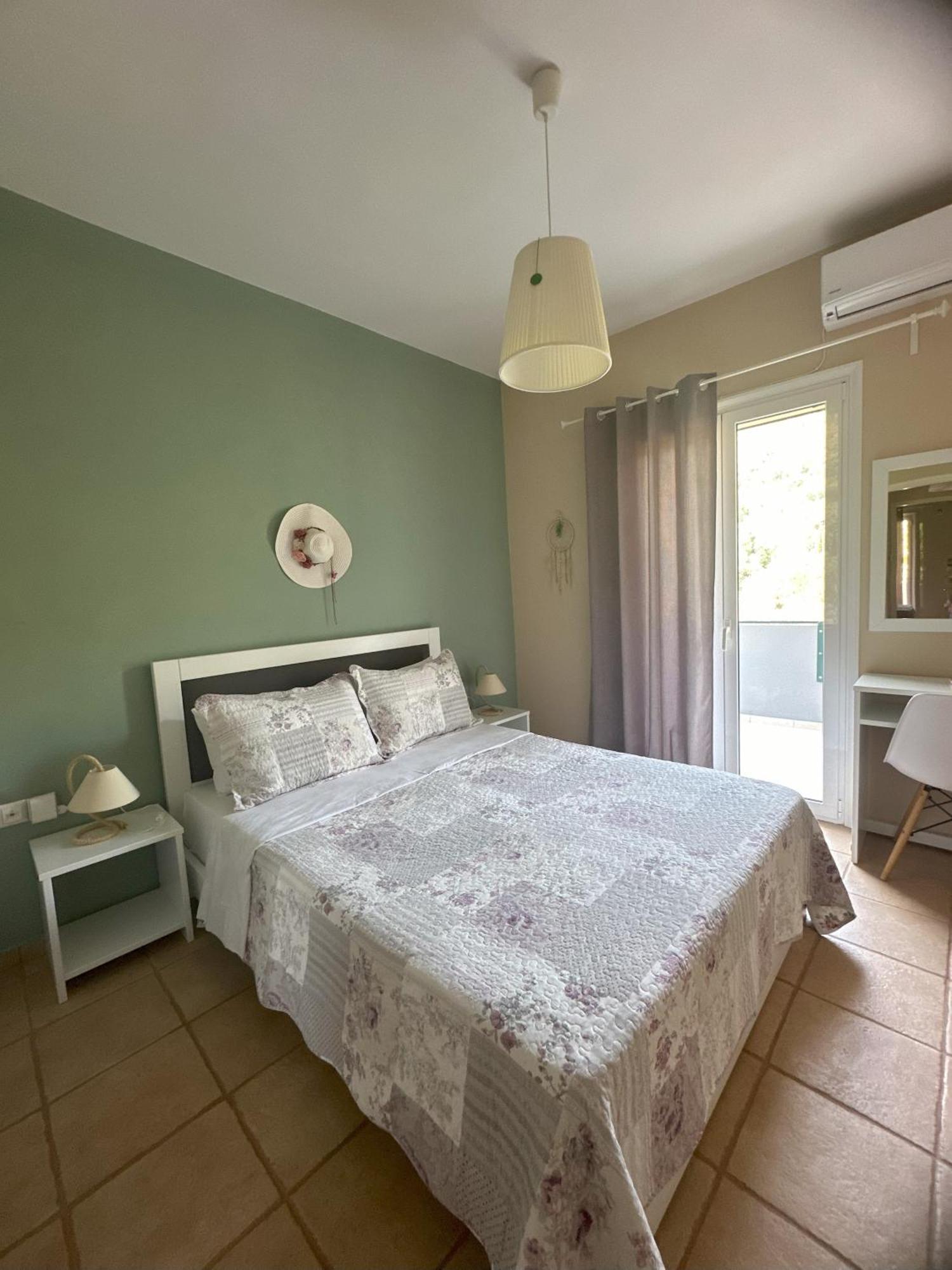 Vafkeri Apartments Eksteriør billede